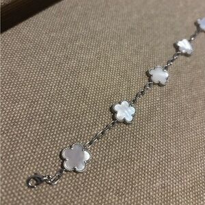 Elegant Silver and White Flower Bracelet